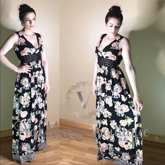 Floral lace maxi dress - Picture 4 of 5